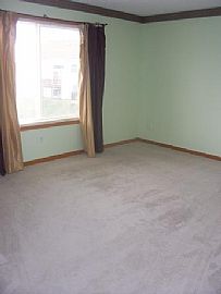 1998 Townhome with 1600 Sq FT in Apple Valley, MN (Photo 4 of 6)