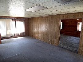 This is a charming 3 bedroom 2 bath hous in Fillmore, CA (Photo 3 of 6)