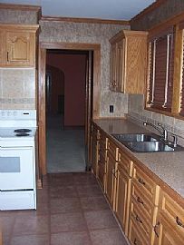 HALF OFF FIRST MONTHS RENT - 1316 Sq Ft in Minneapolis, MN (Photo 2 of 4)