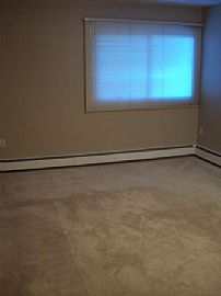 First Floor unit-708 Sq Ft-pool, patio in Bloomington, MN (Photo 5 of 6)