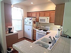  a gorgeous Bridgeport Condo in Valencia, CA (Photo 4 of 5)