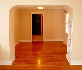 2bed/1bath Bungalow in Historic Kenwood in Saint Petersburg, FL (Photo 3 of 6)