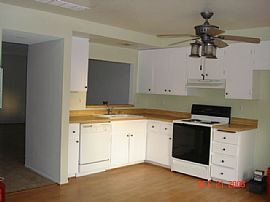 2br 1.5bth Condo in Lake Forest 1200sqft in Lake Forest, CA (Photo 3 of 6)