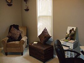 Charmer Close To SCC & GU in Spokane, WA (Photo 5 of 5)