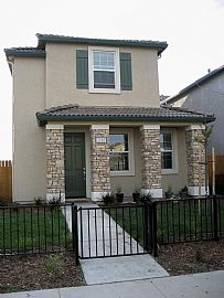 Beautifully Upgraded NEW 2007 Home  in West Sacramento, CA