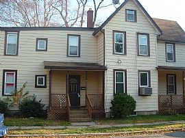 2 Bed 1 Bath House  in Delanco, NJ (Photo 1 of 6)