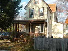 2 Bed 1 Bath House  in Delanco, NJ (Photo 2 of 6)