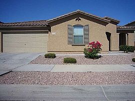 Clean, Huge, Split Floor Plan etc. in Surprise, AZ