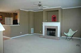 Spacious Townhouse - Will go fast in Acworth, GA (Photo 4 of 6)