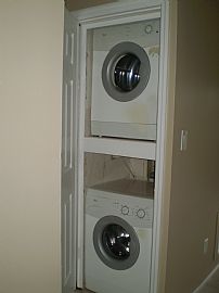 ONE STORY VILLA WITH BACKYARD/POOL in Sanford, FL (Photo 5 of 6)