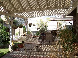 Beautiful Pride of Ownership in Fontana, CA (Photo 3 of 6)