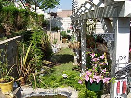 Beautiful Pride of Ownership in Fontana, CA (Photo 6 of 6)