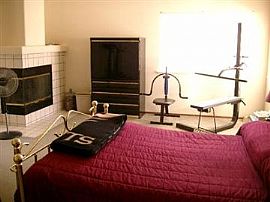 Spacious 4 bed 3 bath home for rent  in Antelope, CA (Photo 4 of 6)