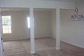 Luxurious 2 Story Townhome   in Hampton, GA (Photo 2 of 4)