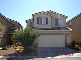 Perfectly upgraded with hardwood floors in Las Vegas, NV