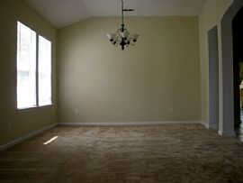 Beautiful 4br Home in Jacksonville, FL (Photo 6 of 6)