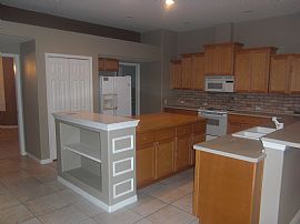 A Spectacular Executive Home w/ Pool in Apopka, FL (Photo 2 of 6)