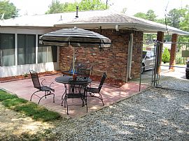 Adorable Brick Home in Douglasville, GA (Photo 3 of 6)