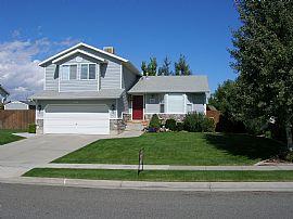 Beautiful 4 Beds/2 Baths Sandy nr Alta H in Sandy, UT