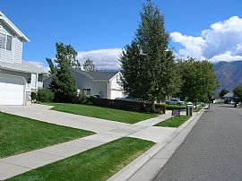 Beautiful 4 Beds/2 Baths Sandy nr Alta H in Sandy, UT (Photo 2 of 3)