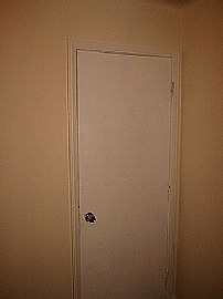 $895 / 3br/1B DECEMBER MOVE IN SPECIAL!! in Detroit, MI (Photo 2 of 5)