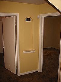 $895 / 3br/1B DECEMBER MOVE IN SPECIAL!! in Detroit, MI (Photo 3 of 5)