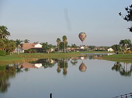 Lake shore, swiming pool in Boca Raton, FL