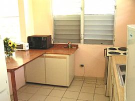 Lovely - Comfortable - Spacious and Secure! in Urb Floral Park, PR (Photo 2 of 6)