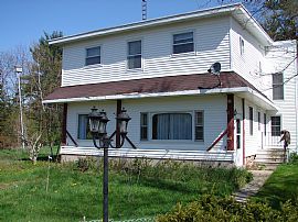 House on 25 acres in Hancock, WI