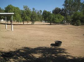Guest House with Horse Facilities in Temecula, CA (Photo 2 of 3)