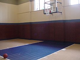 LUXURY FairfaxCondo @ Dunn Loring Metro  in Fairfax, VA (Photo 4 of 6)