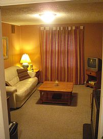  ! bedroom cottage in Castleton in Indianapolis, IN