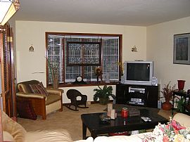 Beautiful Batavia Home for Rent in Batavia, IL (Photo 4 of 6)