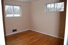 Beautiful SFH 4 Rent in Silver Spring, MD (Photo 4 of 6)