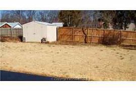 Beautiful SFH 4 Rent in Silver Spring, MD (Photo 5 of 6)