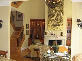 3Br.Dramatic Model Townhome-Franklin Gro in Chapel Hill, NC (Photo 2 of 6)