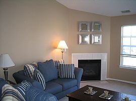 SPACIOUS 2BR CONDO W/1CAR GAR! in Crystal Lake, IL (Photo 3 of 6)
