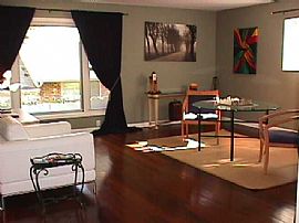 Newly Remodeled 3 step Ranch in Bolingbrook, IL (Photo 2 of 6)