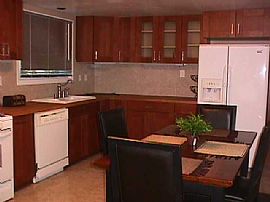 Newly Remodeled 3 step Ranch in Bolingbrook, IL (Photo 4 of 6)