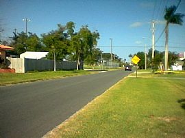House w/pool, fenced yard, boy toy room in Dania Beach, FL (Photo 4 of 6)