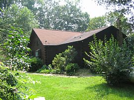 Jonathan Creek Log Home in Waynesville, NC (Photo 1 of 5)