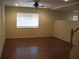 Welcome Home! to 5 bed w/ RV Pkg/Gate in North Las Vegas, NV (Photo 4 of 5)