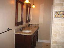 $3,200/ 4 brm recently renovated, 3,000+ in Philadelphia, PA (Photo 3 of 4)