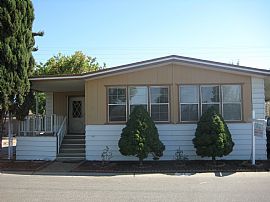 HUGE home for rent HURRY! It won't last! in Modesto, CA