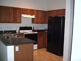 Augusta Ranch Townhome 3BD/2BA/2CG in Mesa, AZ (Photo 3 of 4)