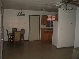 Newly Remodeled Apartment in Glendale, AZ (Photo 3 of 4)