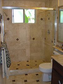 Beautiful 3 br + Office 2 Ba Hardwood in San Diego, CA (Photo 2 of 6)