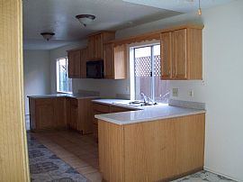 "Black Friday" Only $675 Dec. rent! in Perris, CA (Photo 2 of 4)