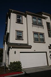 3Br 2.5 Bath 1 Bonus Rm 4 yr new  in Sunnyvale, CA (Photo 2 of 4)