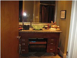 Luxurious Furnished Downtown Loft in Charleston, SC (Photo 6 of 6)